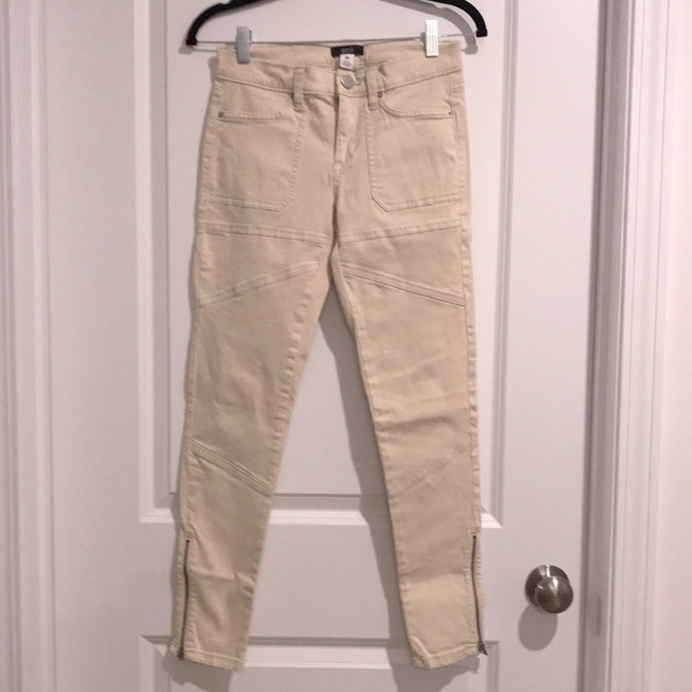 NWOT- BDG Zip-Hem Moto Skinny Jeans